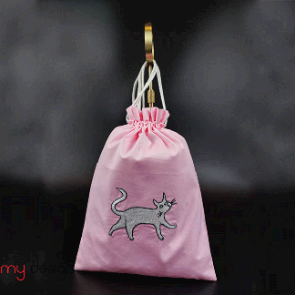  Laundry bag with cat embroidery(small size)